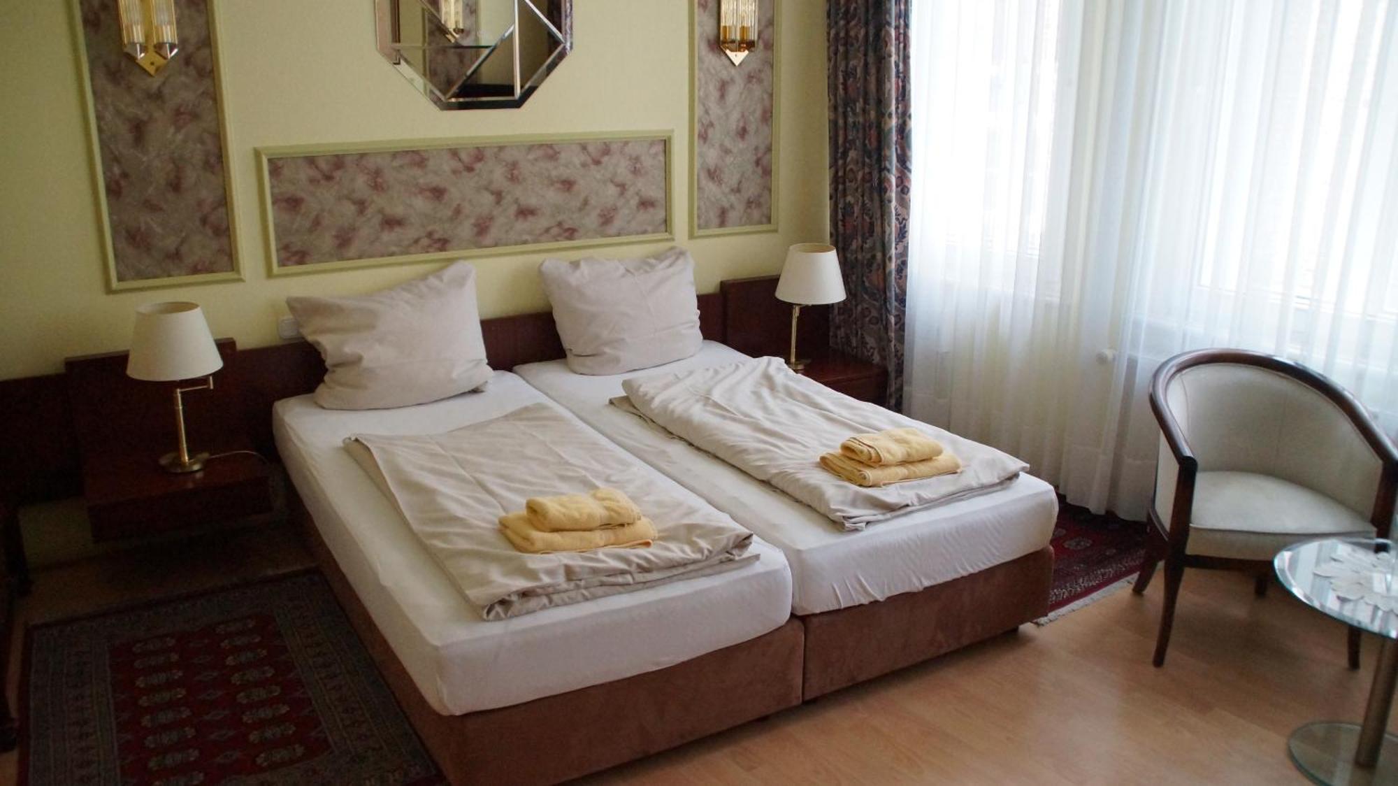 Hotel Alt Lueneburger Kutscherstuben Стая снимка